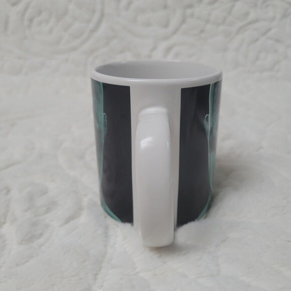 Black Eyed Peas BEP The E.N.D. Tour Mug 2010 LP Logo Officially Licensed - Picture 4 of 6